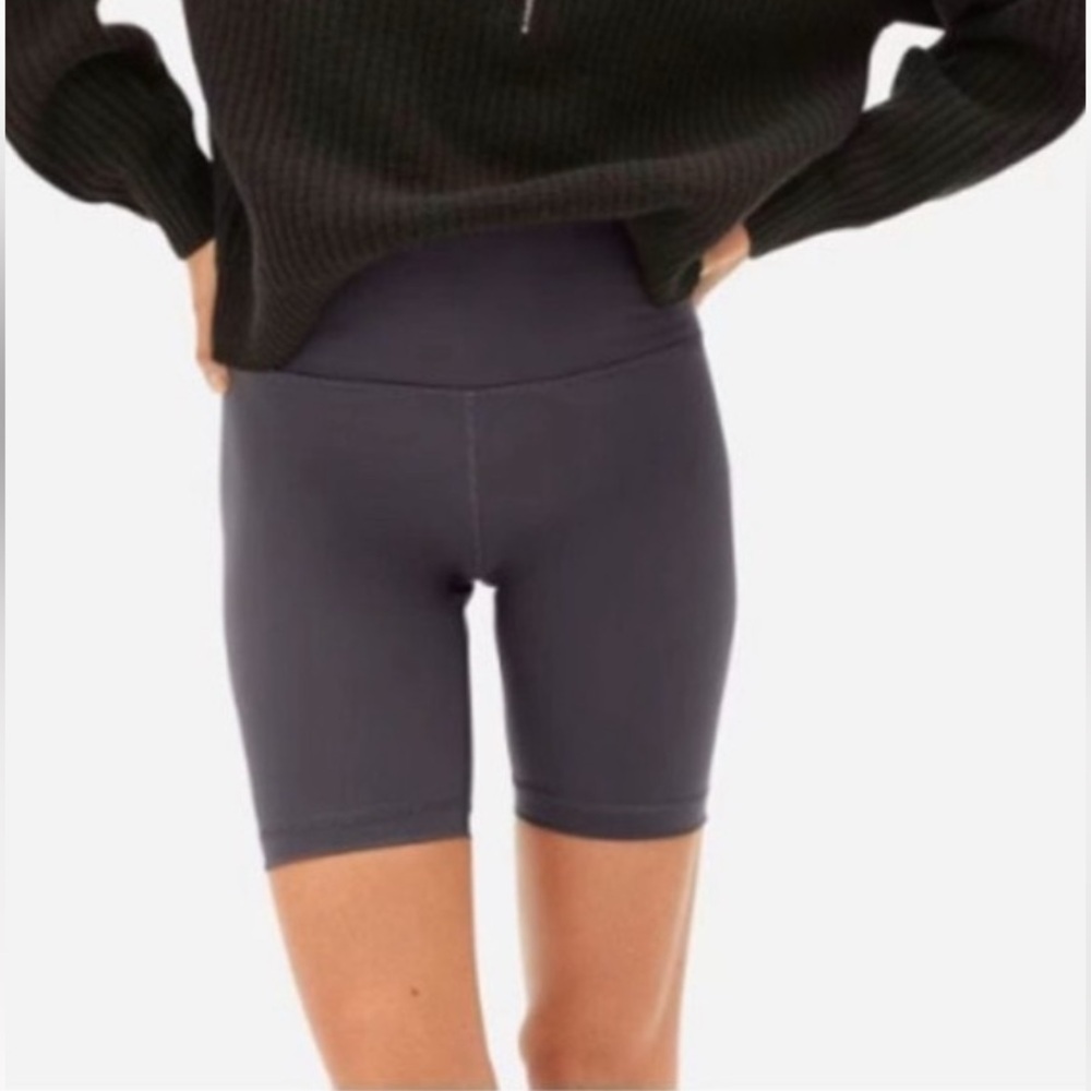 Everlane Bike Shorts gray size L